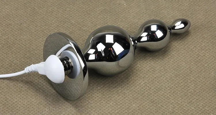 2606496240_279567083