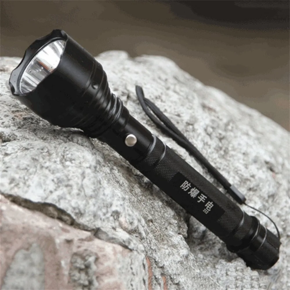 

Multifunctional Portable LED Flashlight Waterproof Explosion-proof Torch Flashlight for Outdoor Night Riding/Camping/Emergency