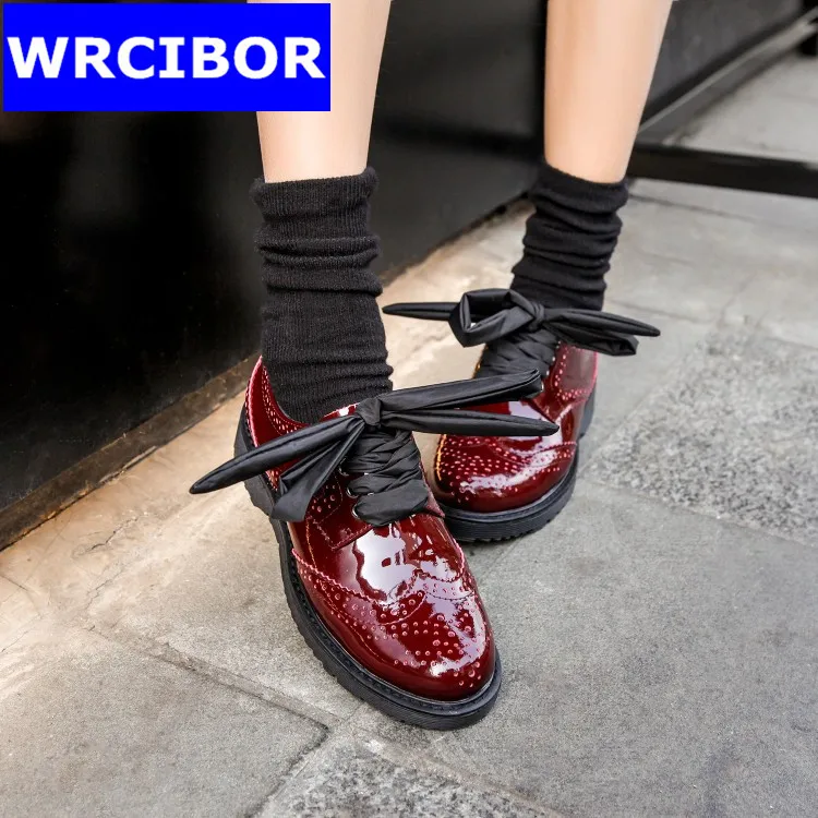 Patent leather Fretwork Vintage Flat Oxford Shoes font b Woman b font 2017 Fashion tassel British