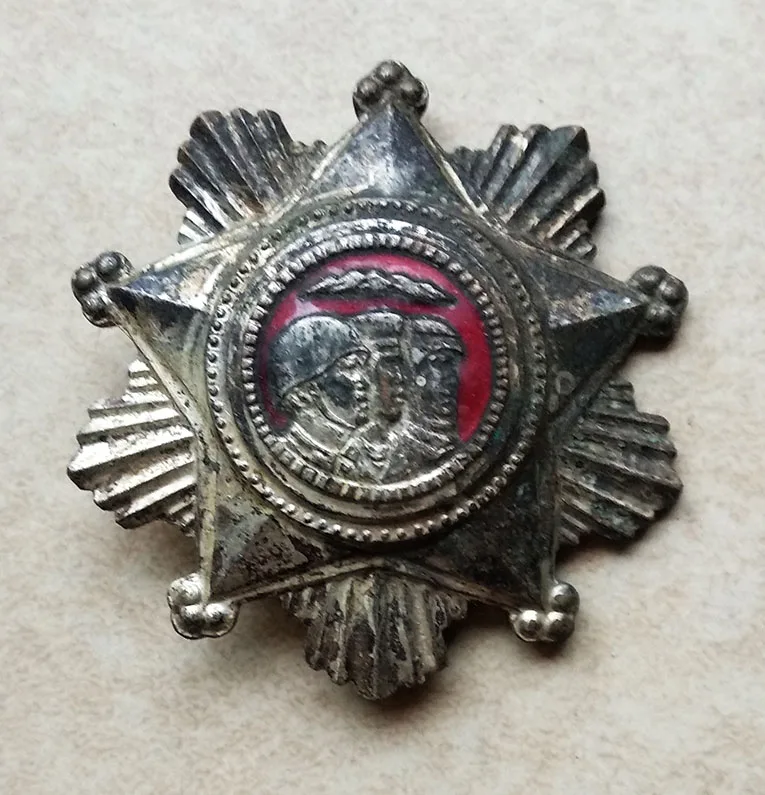 

Order of Military Service Honour 3rd Class North Korea MEDAL ORIGINAL DPRK Pin Badge A2380