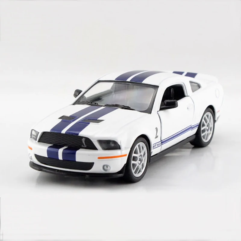 

Mustang Shelby GT500 SVT White 1/38 alloy model car Sports car Diecast Metal Pull Back Car Toy For Gift Collection