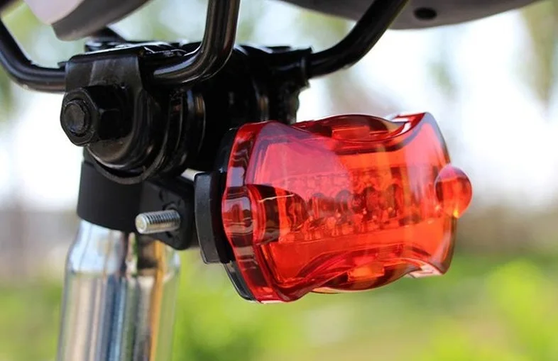 Best HOT Ultra Bright Road Mountain Bikes Butterfly Tail FlashLight Taillight Safety Warning Bicycle Rear Light Lamp Drop Shipping 6