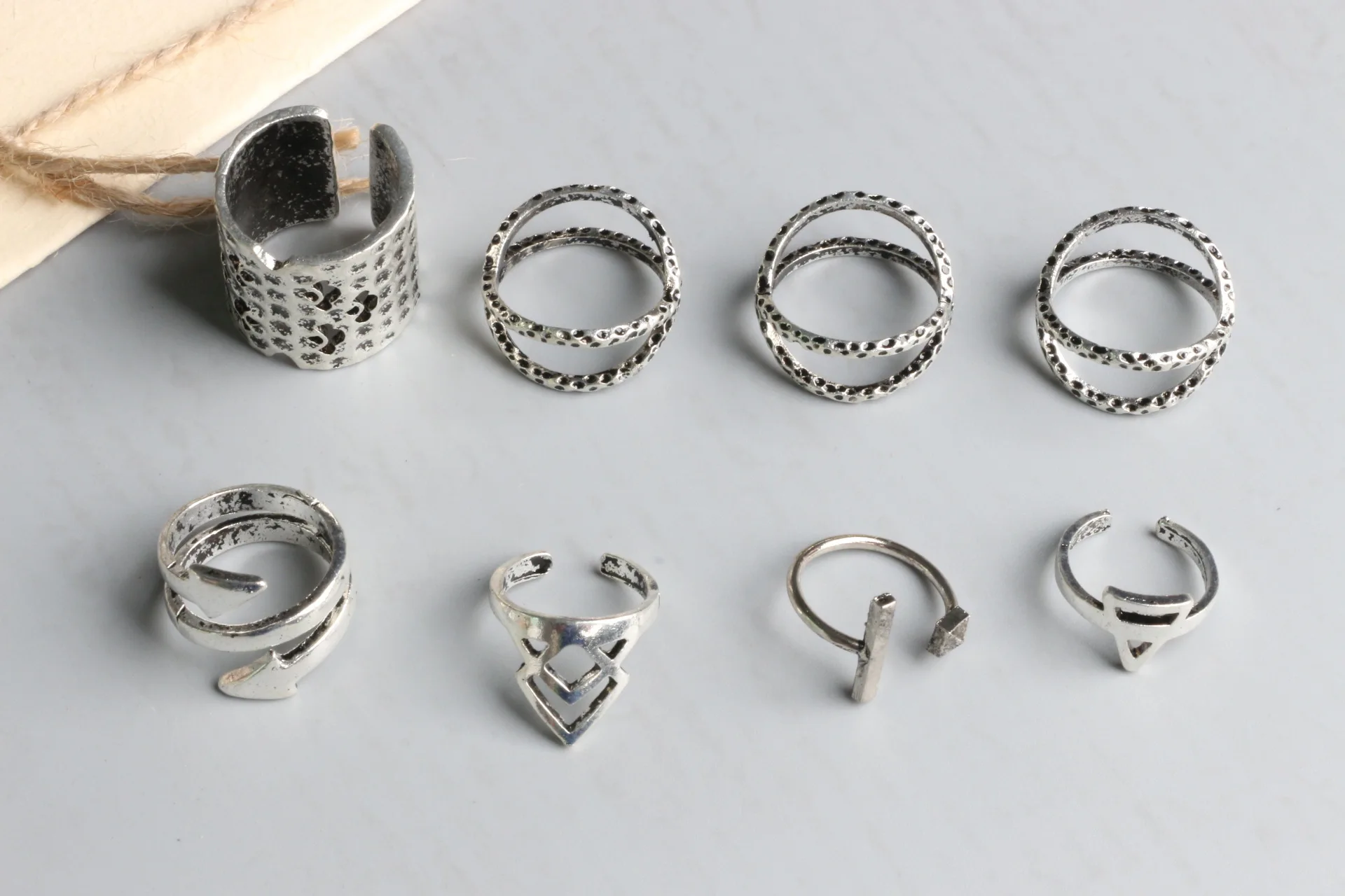 1Lot=8Pcs Vintage Antique Silver Color Ring Women Big Arrow Cylinder Bohemian Rings Set Hand Boho Finger Jewelry