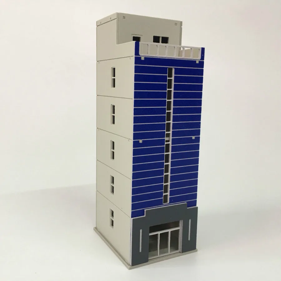 scale model house (1)