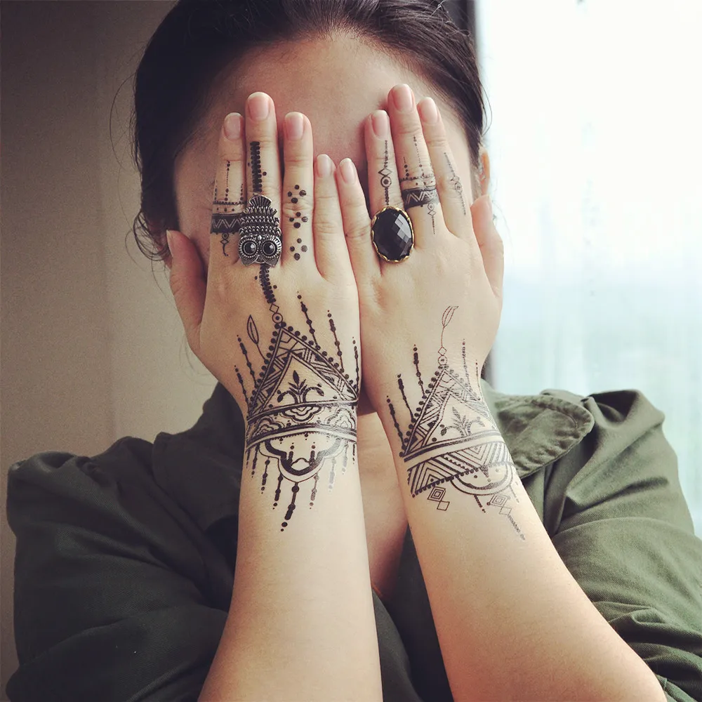 Miss Voodoo Tattoo Tatouage Tatouage Dentelle Et Tatouage