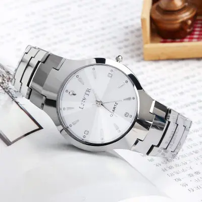 

Korean version of the fashion men's watch men's couple watches ladies students belt watch quartz watch