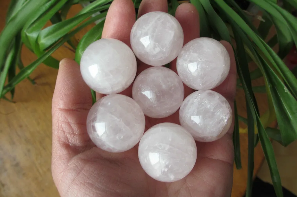 

WW 05140 7 NATURAL PRETTY ROSE CRYSTAL SPHERE BALL HEALING