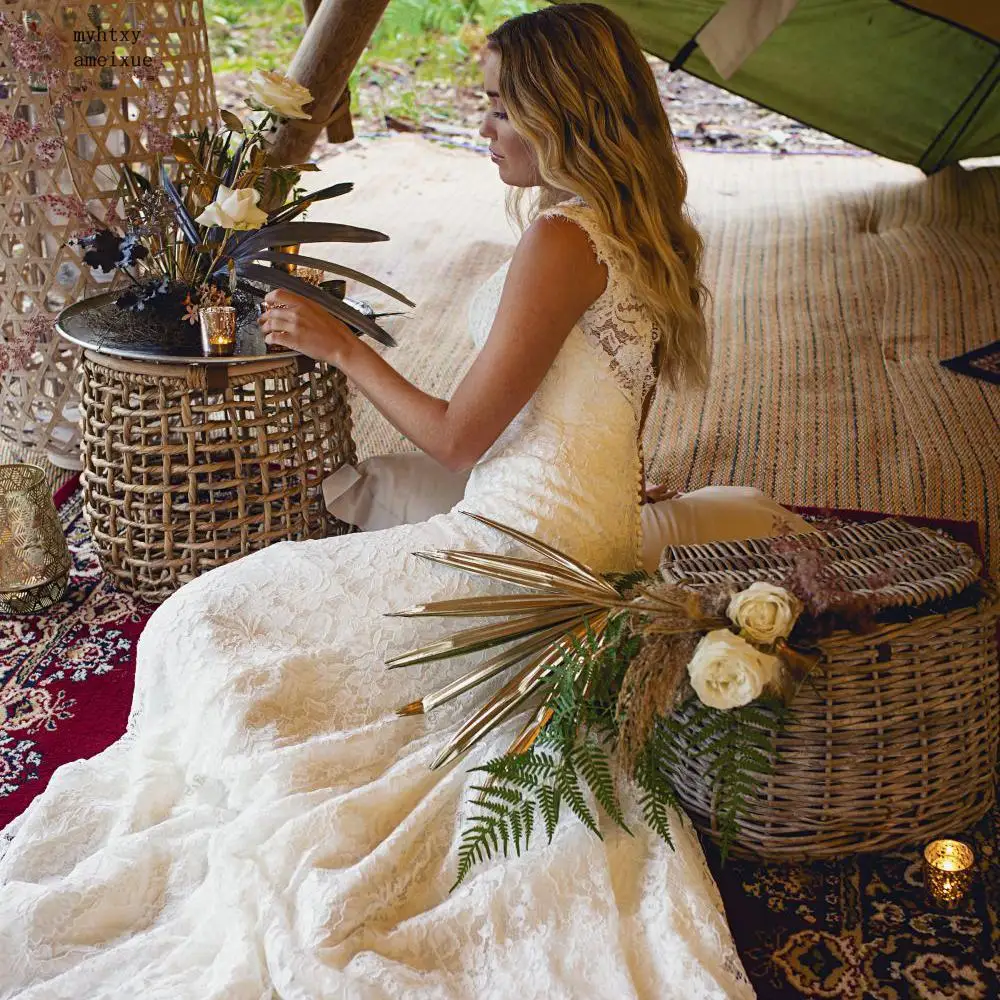 

Deep V-neck Bohemian Cheap Wedding Dresses 2019 With Open Back Romantic Cap Sleeves Lace Bridal Gown Vestidos De Novia Bride