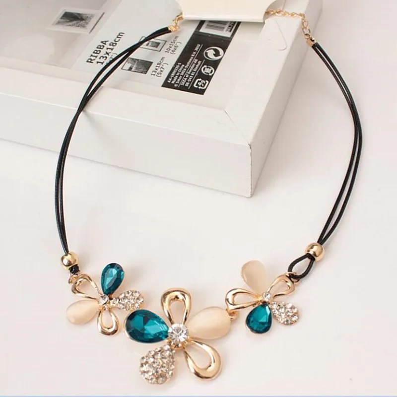 

Luxury Statement Choker Necklace Created Gem colours Flowers Design Rhinestones Necklaces