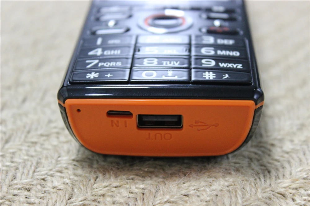 SERVO R25 Bluetooth Music 6000mAh power Bank Мобильный телефон 2,8 дюймов 64 м+ 64 м SC6531CA телефон музыкальный динамик многофункциональный мобильный телефон