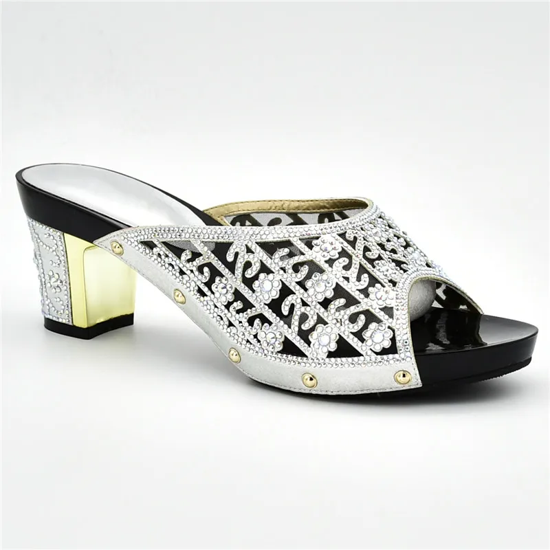 Новые модные сандалии; Rasteiras Femininas; коллекция года; летние женские туфли-Туфелька на высоком каблуке; свадебные туфли со стразами