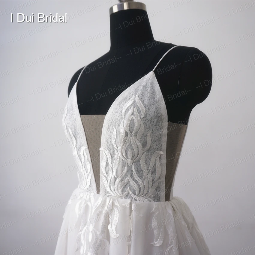 Spaghetti Strap Wedding Dress New Classic Unique Lace Appliqued Bridal Gown