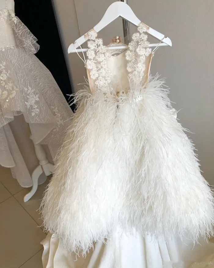 amazing-pearls-feather-flower-girl-dresses-for-wedding-jewel-neck-toddler-pageant-gowns-tulle-sweep-train-appliqued-kids-communion-dress (2)
