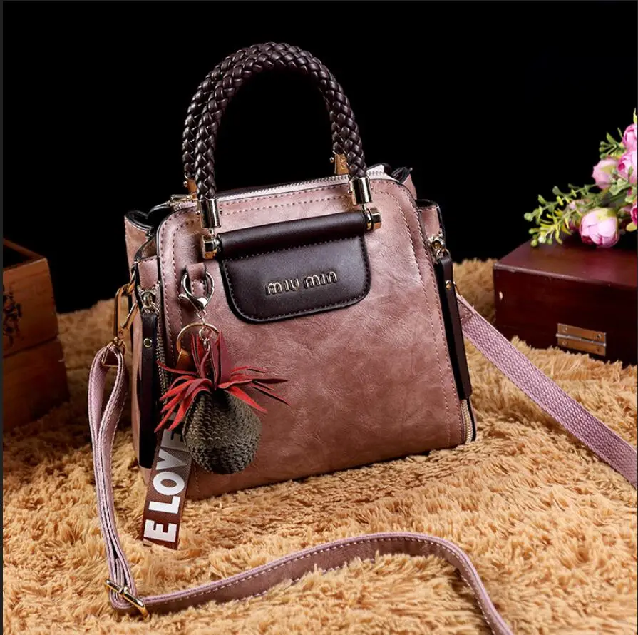 Нежная элегантная женская сумка на плечо, винтажная женская сумка с кисточками, Высококачественная сумка из искусственной кожи, сумка для бляшек Mensageiro - Цвет: Pink
