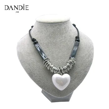 

Dandie New Design Popular Handmade Necklace With Resin White Heart Bead , Female Fashion Costume Jewelry