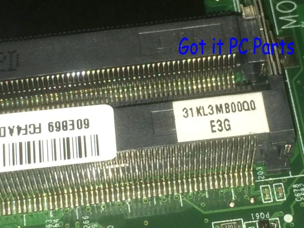 شحن مجاني حار في روسيا 31KL3MB00Q0 DAKL3EMB8E0 REV: E لينوفو Y560P اللوحة المحمول البناء في بطاقة الفيديو صالح I7