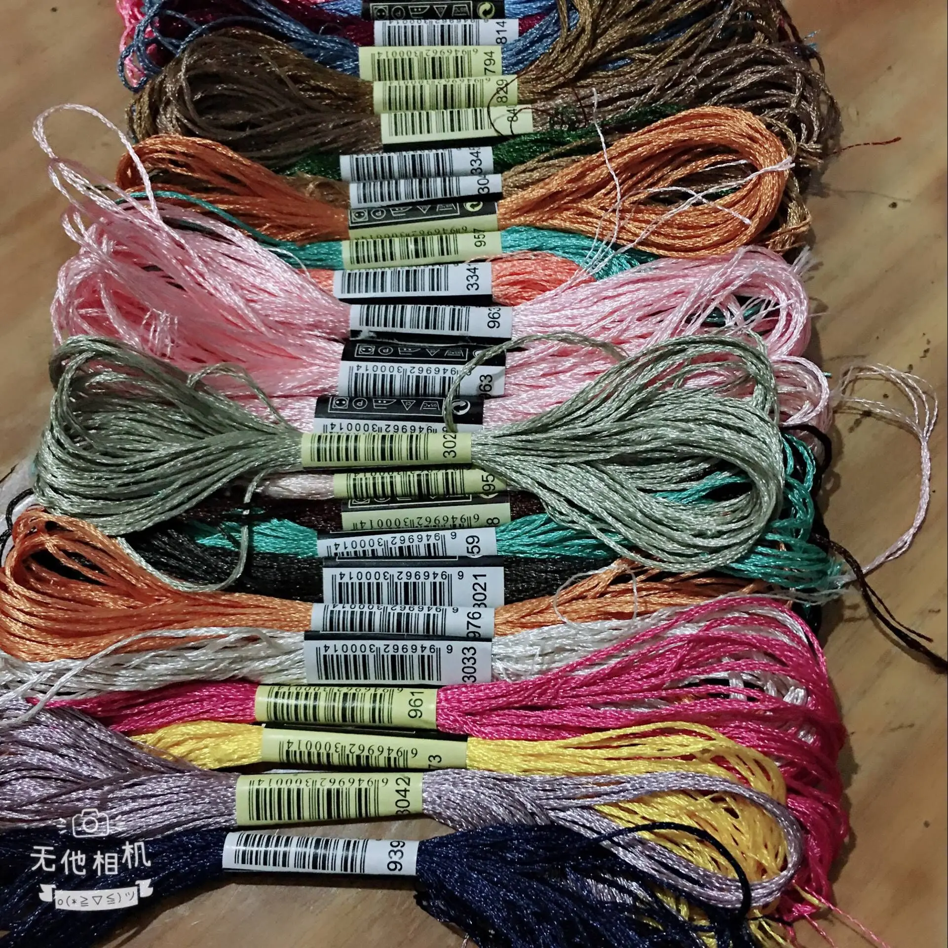 oneroom 6 pieces 6colors radom color thread silk embroidery thread