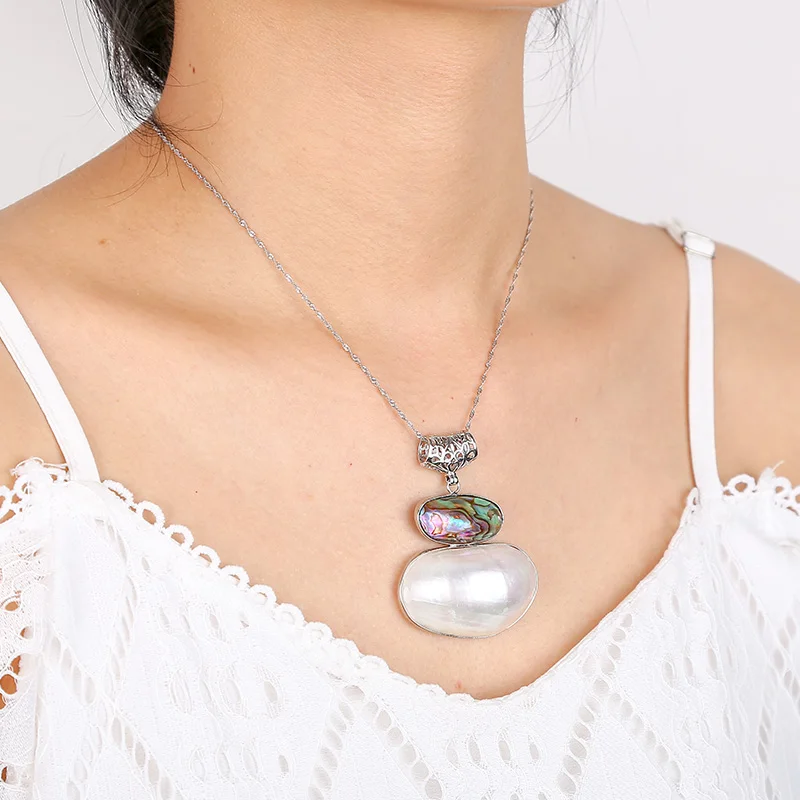 

Europe and the United States big brand with the same paragraph natural abalone shell pendant long paragraph wild simple autumn