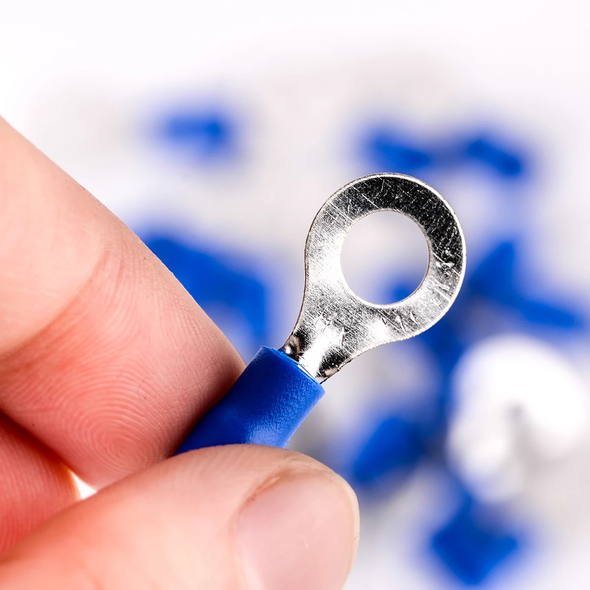 20pcs Blue Insulated Crimp Ring Terminal Electrical Wire Connectors 14-16 AWG RV 2-6