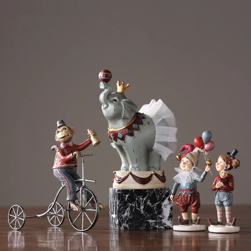 

Vintage cartoon circus clown boy girl monkey elephant deer zebra resin ornaments home decor crafts animal figures figurines gift