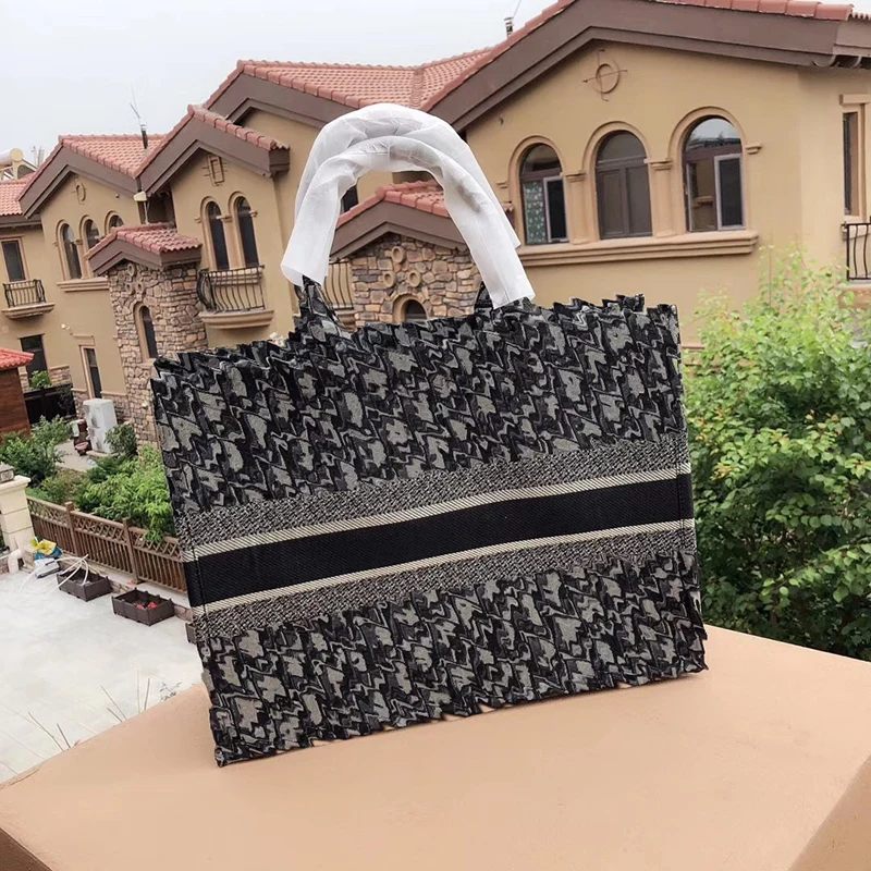 

2019 Fashion Designer Brand New Letters Female Casual Shopping Bag Handbag Crossbody Canvas ladies Shoulder Bag Shopping Handbag