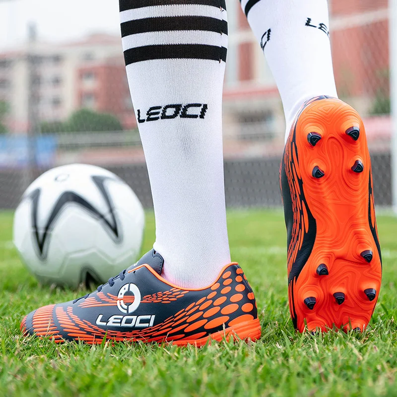 Для мужчин Обувь для футбола на открытом воздухе дышащая обеспечивают длинные шипы футбольные бутсы Non-slip Для мужчин кроссовки спортивные кроссовки обувь газон для мини-футбола