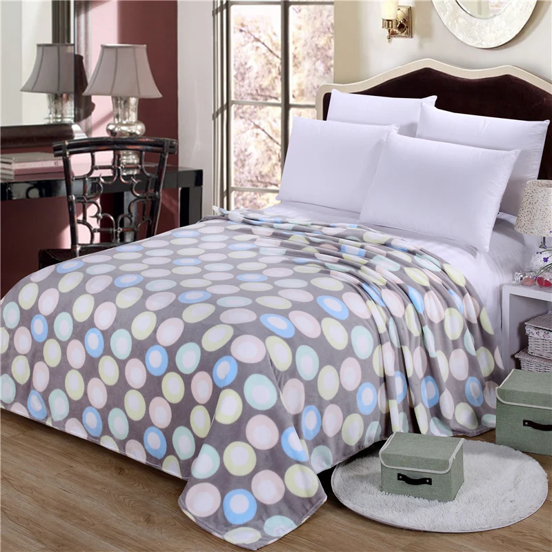 

Bedding bedspread blanket 120x200cm High Density Super Soft Flannel Blanket to on for the sofa/Bed/Car Portable Plaids