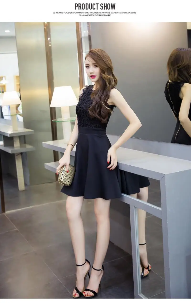 2018 Korean version of the word Three-dimensional shoulder strap dress lace dress Ornamental engraving A word BALL OWN Dress