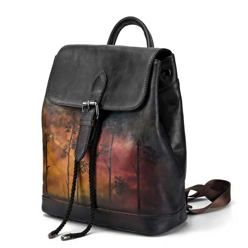 

Hand-painted shoulder backpack with hand-brushed bark and hand-painted cowhide retro recreational Backpack