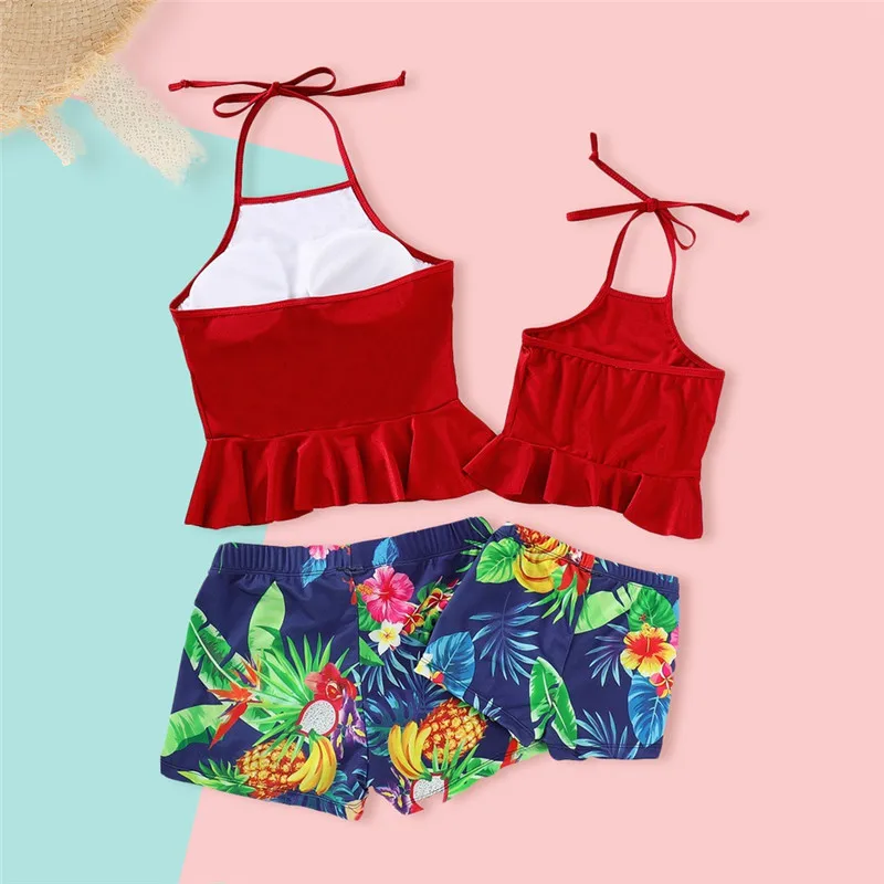 Семейный купальный костюм, комплект бикини в красную полоску, купальный костюм для мамы и дочки, Летние плавки для детей, пляжные шорты для мужчин, C0309
