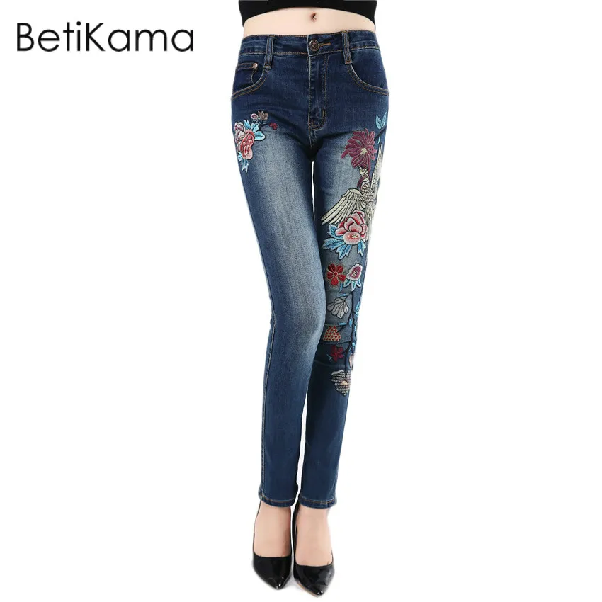 Embroidered Jeans Woman With Bird and Flower Pattern Skinny Denim mom Jeans Femme 2017 Oversized Pencil Pants Plus Size Trousers