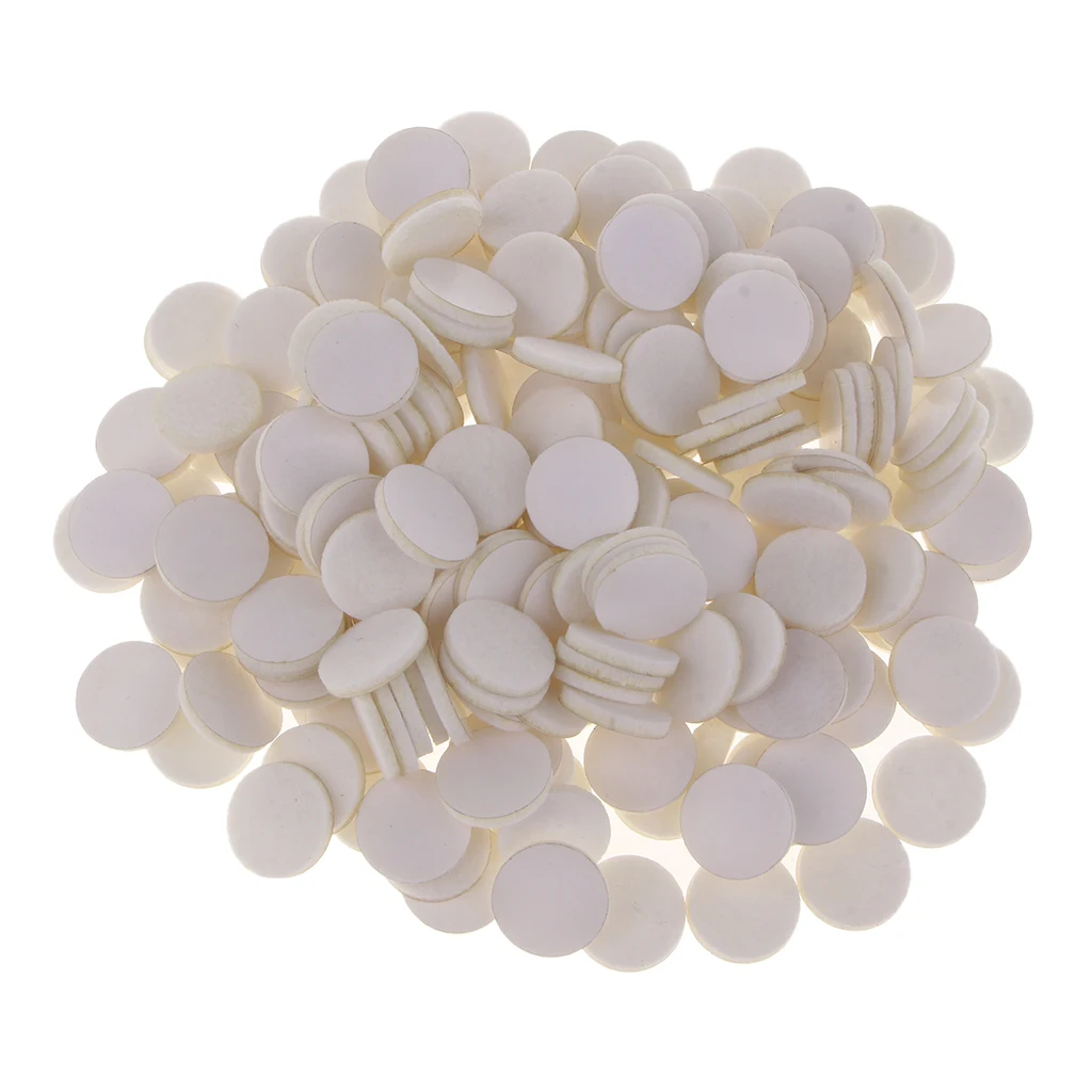 200Pcs 21mm Oil Pad Felt Pads Round Refill Pads for 25mm Perfume Locket Essential Oil Diffuser Locket Pendant Necklace Car Vent