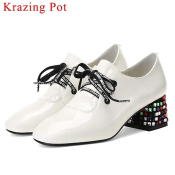 

2019 European style plus size cow patent leather classic square toe colorful crystal decoration med heels mature woman pumps L51