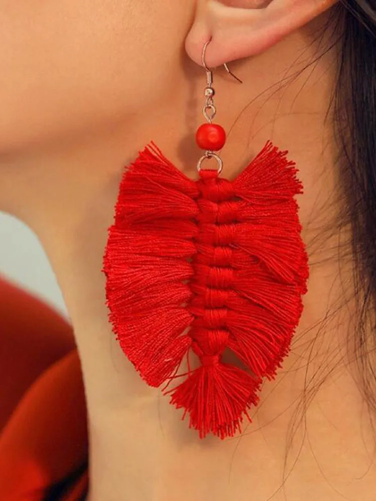 

2019 Fall Winter New Design Cotton Tassel Leaf Drop Earring Unique Stylish Statement Earring