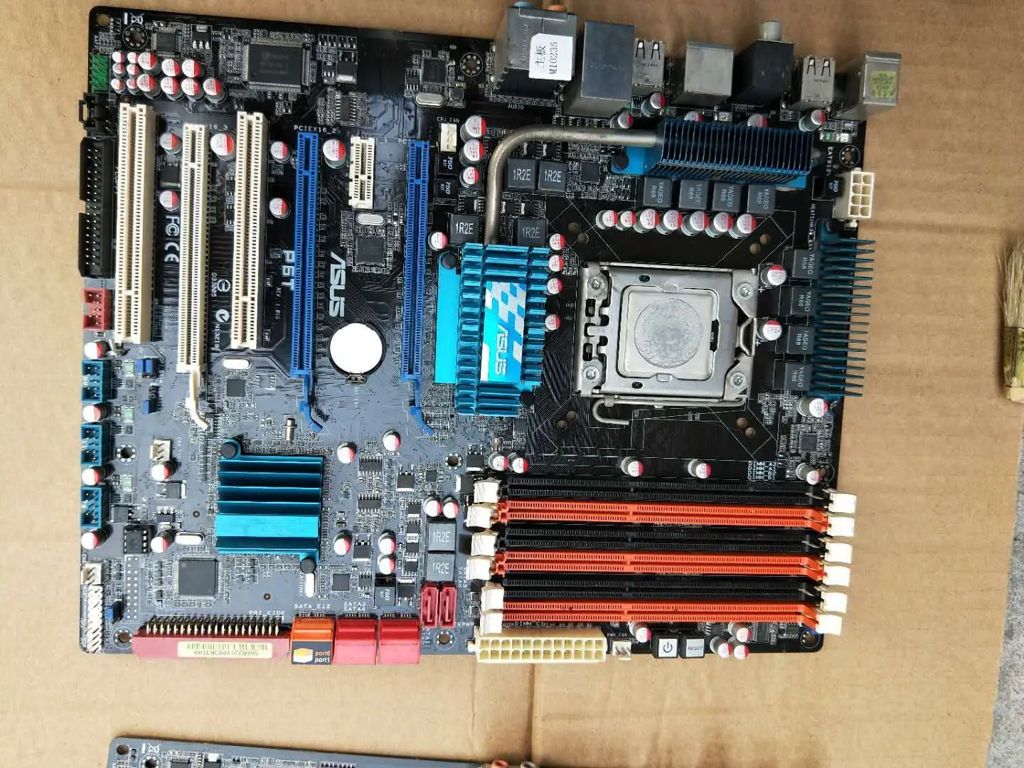 ASUS P6T SE X58 Материнская плата DDR3 с поддержкой 1366 pin X5650 i7 950 90% новая|Материнские