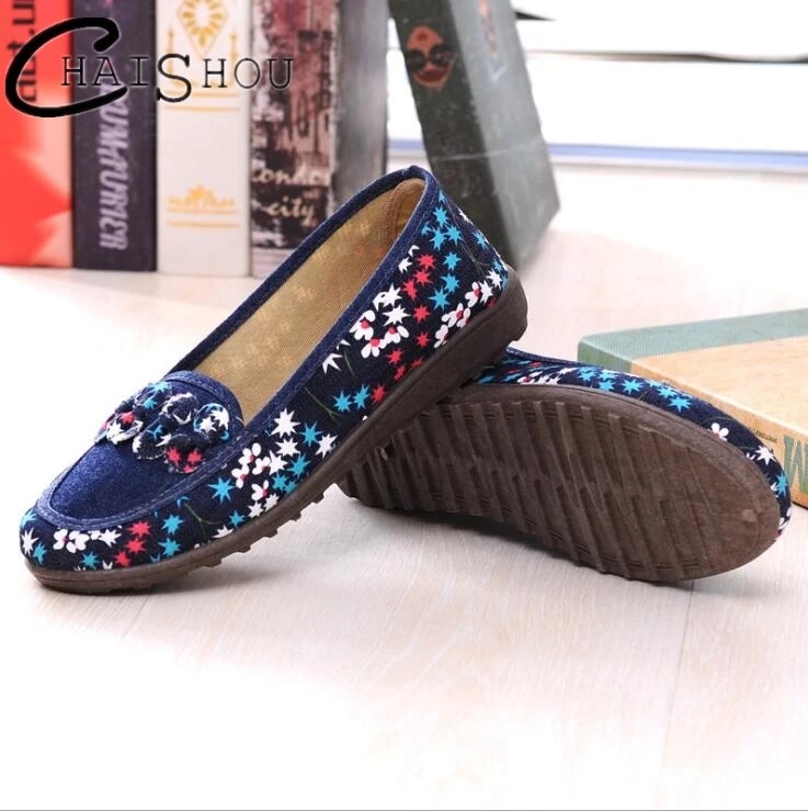 

Spring summer women flat cloth shoes women Soft bottom Non-slip Middle-aged shoes shallow embroidered Casual mother shoes U313