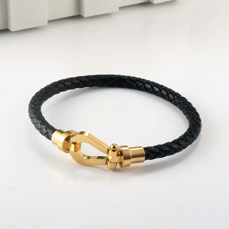 

New Brand Charm Genuine Leather Men Women Bracelets Trendy Stainless Steel Chain Link Sporty Cuff Bracelets Fashion Jewelry