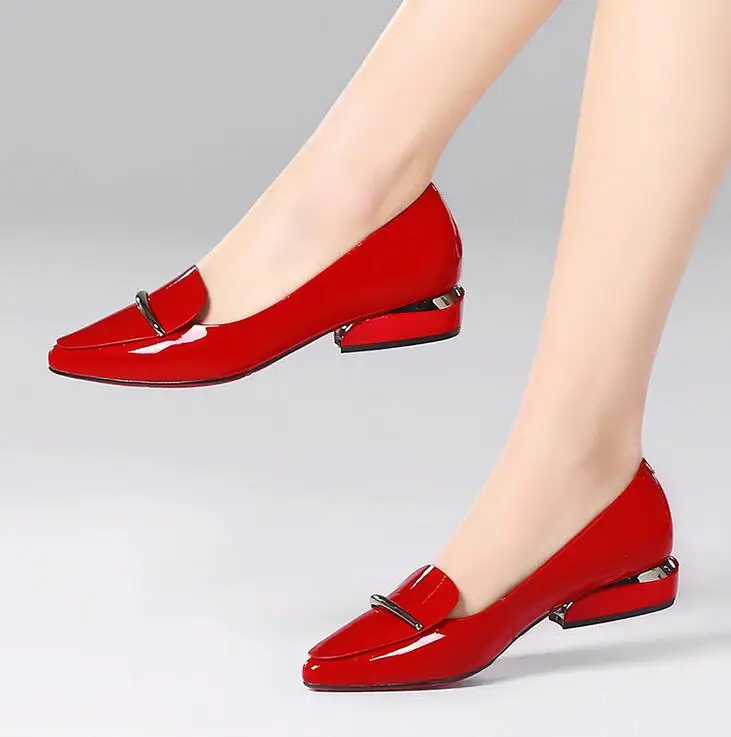 flats with red bottoms