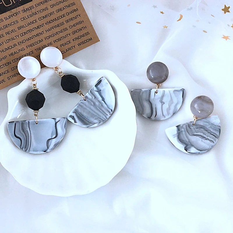 

AOMU 2018 Design Geometric Semicircle Resin Natural Marble Pattern Frosty Acrylic Round Ball Long Drop Earrings for Women Girl
