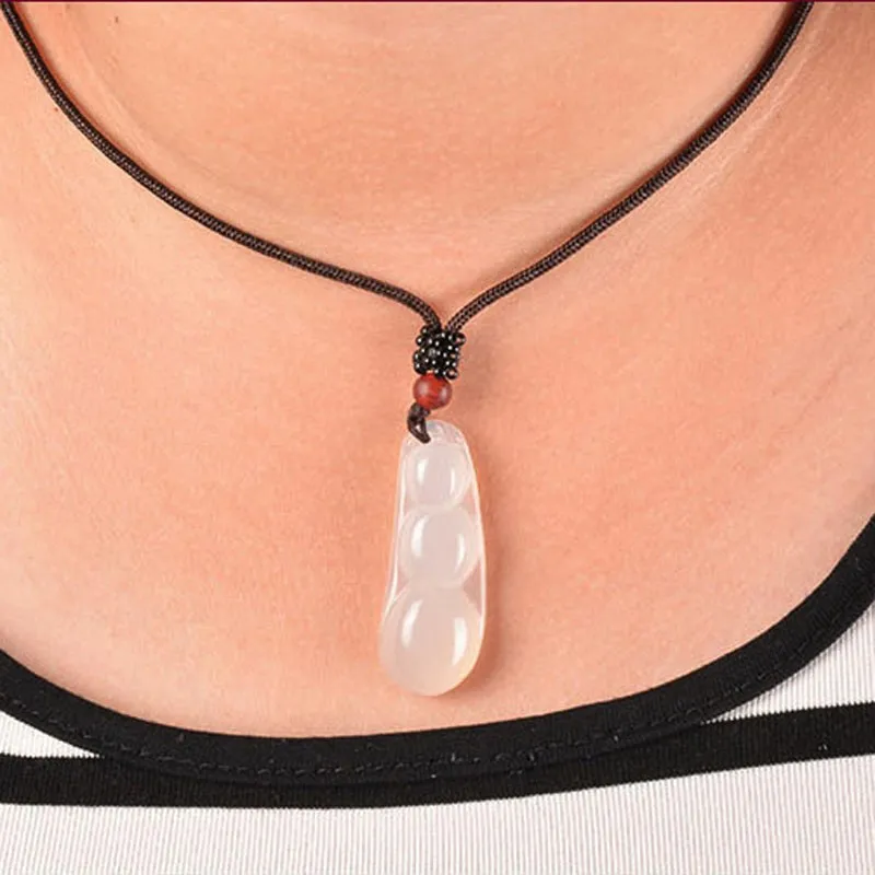 

KYSZDL Hot sale natural ice species chalcedony pendant Four seasons beans white agate pendant necklace female jewelry gifts