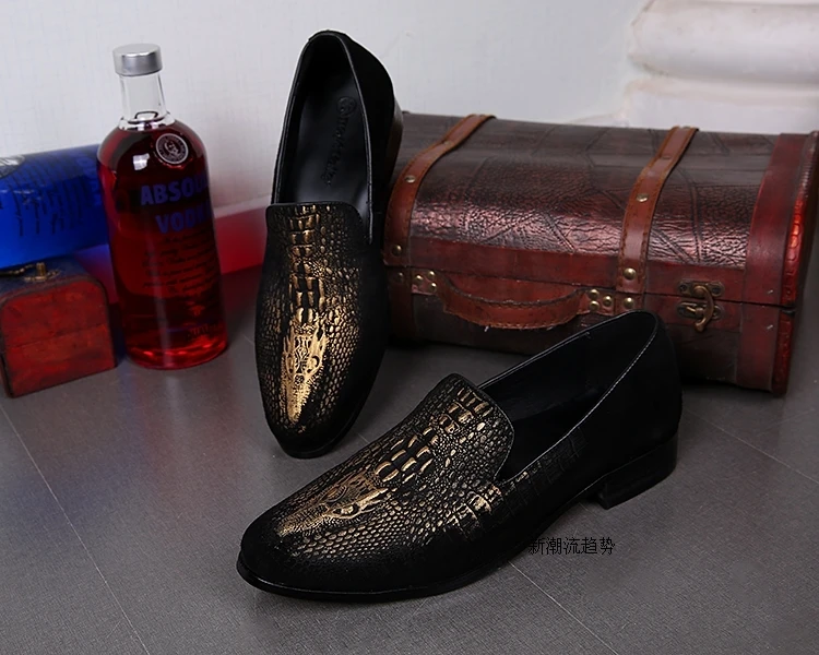 

2018 spring autumn men handmade Crocodile embossing Leather prom shoes British style party and wedding casual loafers