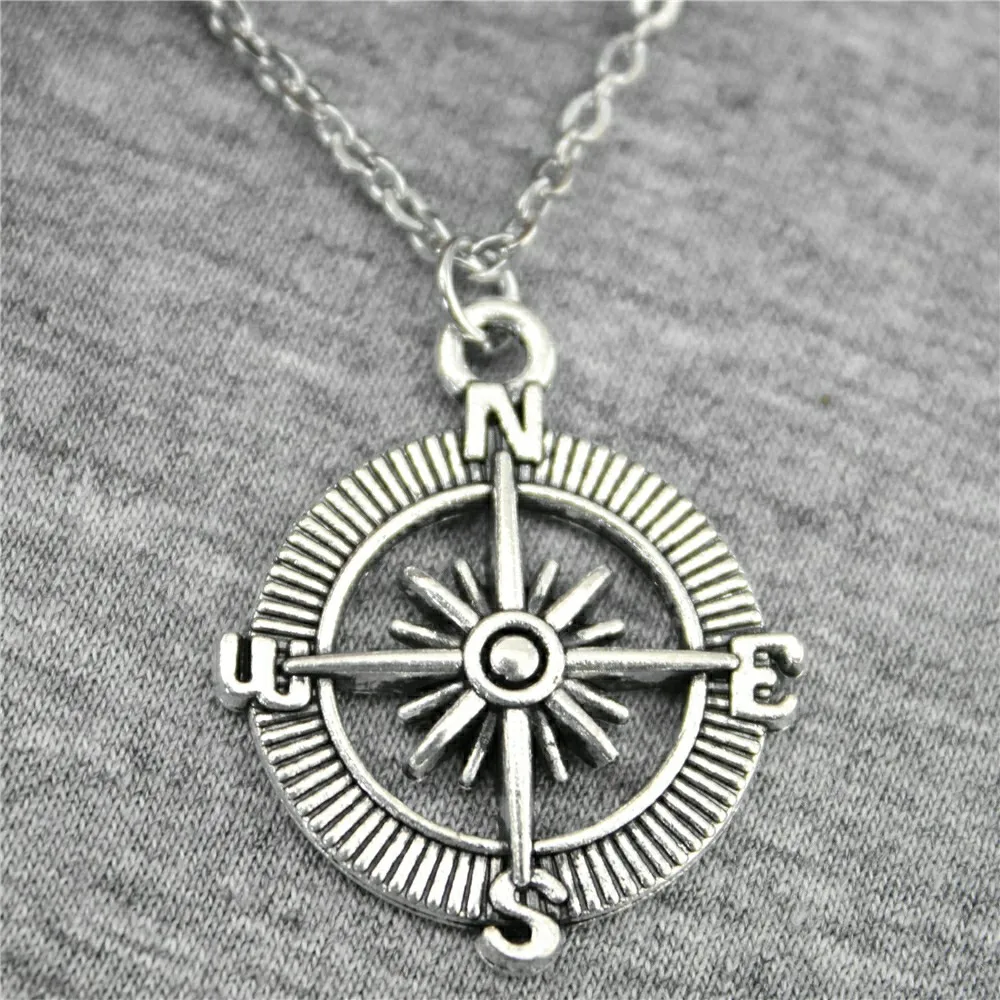 

24mm Compass Pendant Necklace For Women 2 Colors Antique Silver Antique Bronze Color Vintage Necklace Jewelry Accessories
