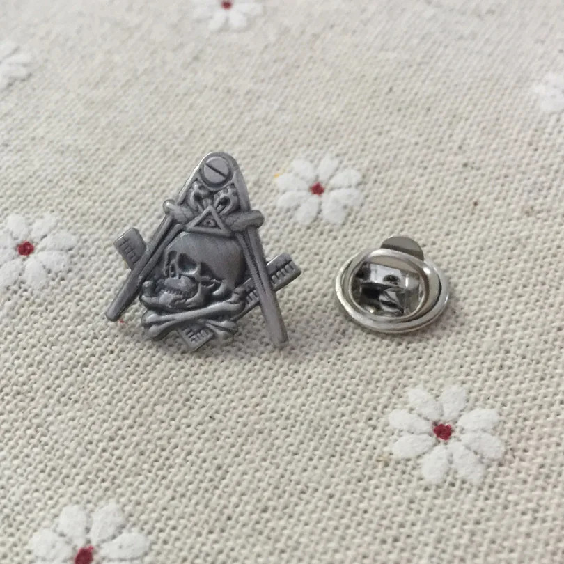 

Masonic Exchange Skull and Crossbones Widow's Son Square and Compass Fremason Lapel Pin Freemasonry Masons Pins Badge Crafts