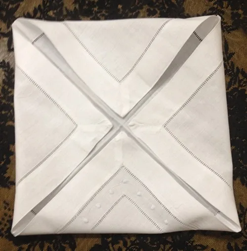 Набор из 12 белых льняных прошитых скатертей обеденные салфетки 18x18-дюймовые вышитые Flroal для особых случаев