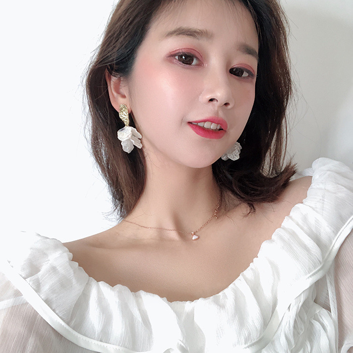 White Shell Flower Drop Earrings