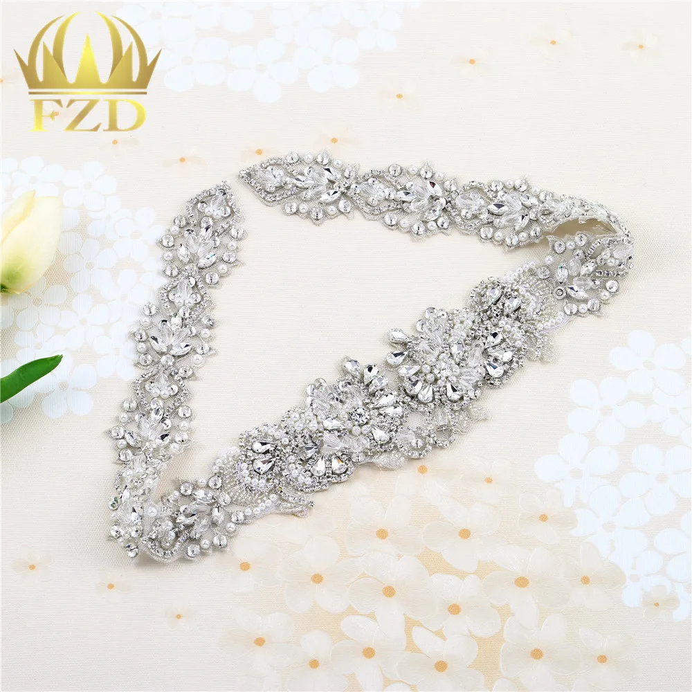 (30 штук) оптовая продажа ручной исправления cristal Diamante со стразами Аппликация для