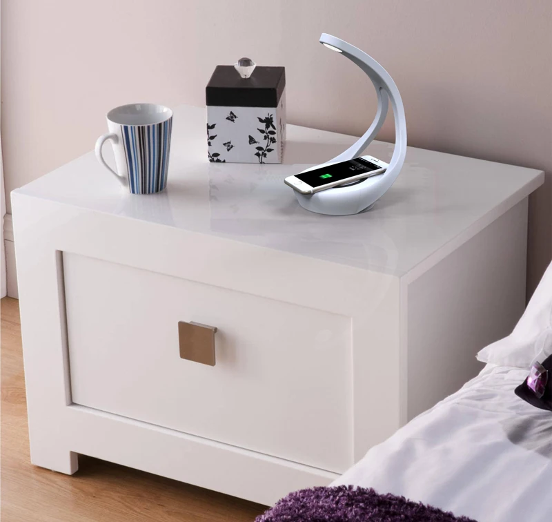 12Desk Lamp Stand Charger 10W Max Fast Charging Pad