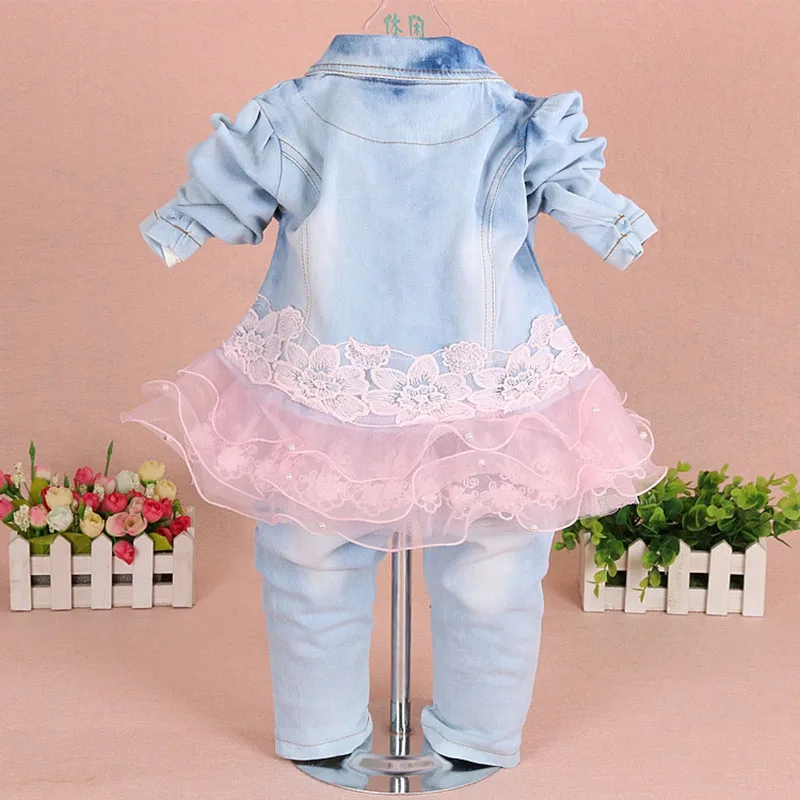 Одежда для маленьких девочек Кружевной Костюм, джинсовая куртка, пальто джинсовые штаны футболка с цветочным рисунком осенне-весенний розовый детский комплект для малышей от 2 до 3 лет