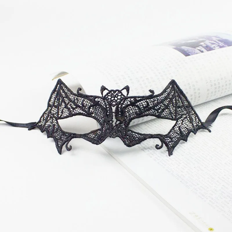 

The New Bud Silk Small Bat Mask Sexy Dance Party Halloween Party Dance Bars Nightclubs Eye Mask Party Toys Movie Theme Supply