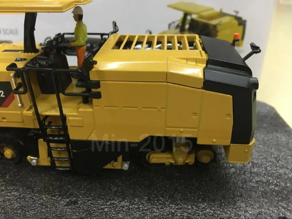 Гусеница Cat PM622 холодный строгальный станок 1/50 металлическая модель бренд Diecast